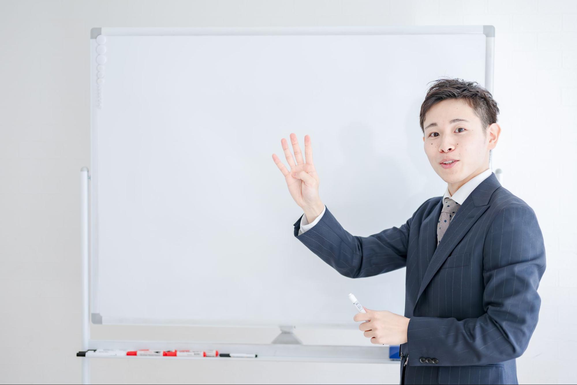 商談するビジネスマン