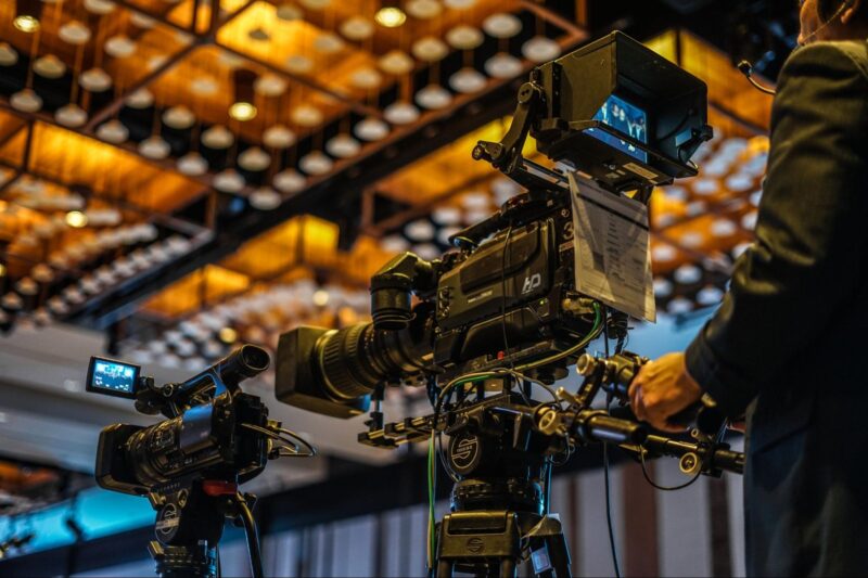 インフォマーシャルとは？テレビCMとの違いやメリット・デメリット、制作のポイントまで徹底解説