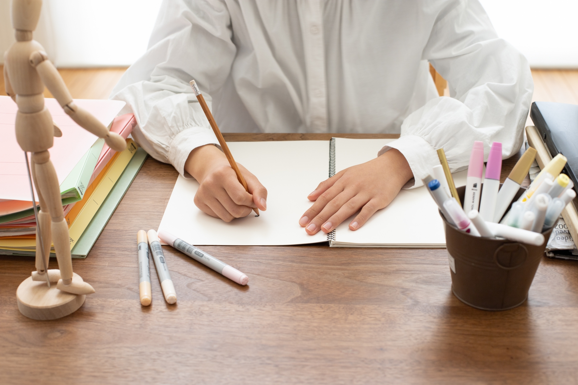 絵を描く