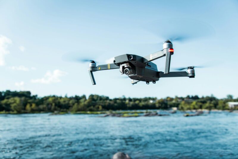 ドローン撮影（空撮）を依頼した場合の費用相場は？費用の内訳や依頼時に確認するべきことを解説