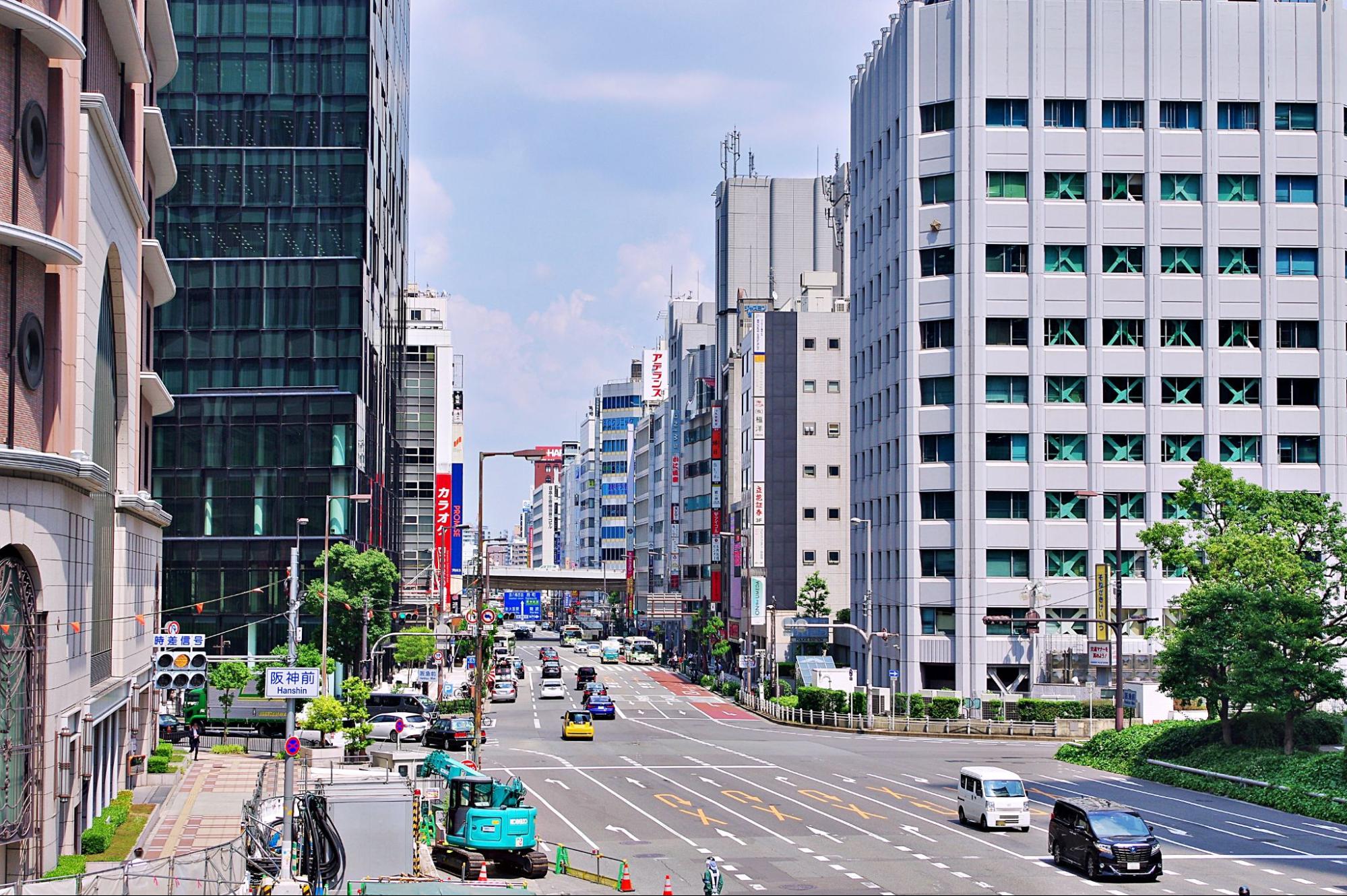 駅前の風景
