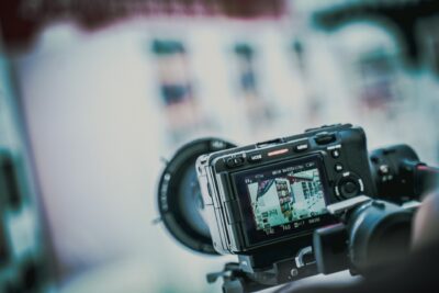動画制作会社の選び方｜動画制作会社の比較ポイントや注意点、依頼前の準備も解説