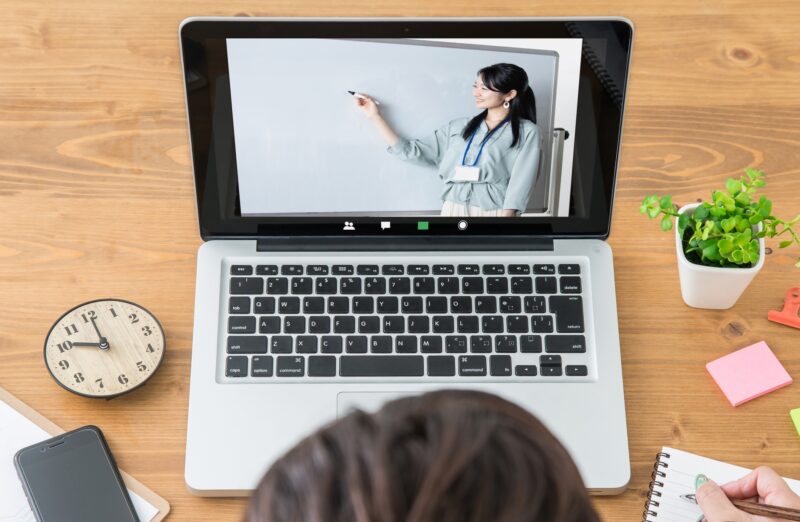 セミナー撮影のコツは？必要な機材や撮影の流れ、制作会社への依頼費用を解説