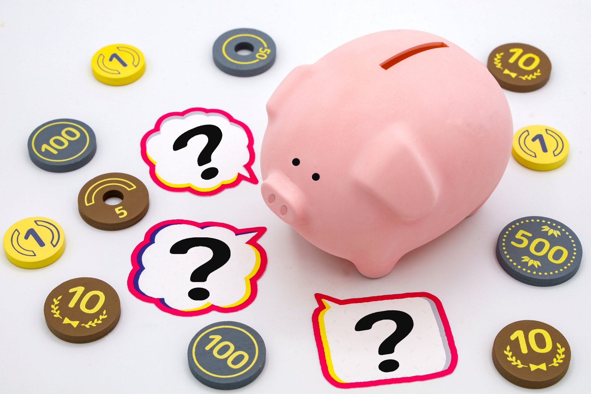 豚の貯金箱とお金の疑問