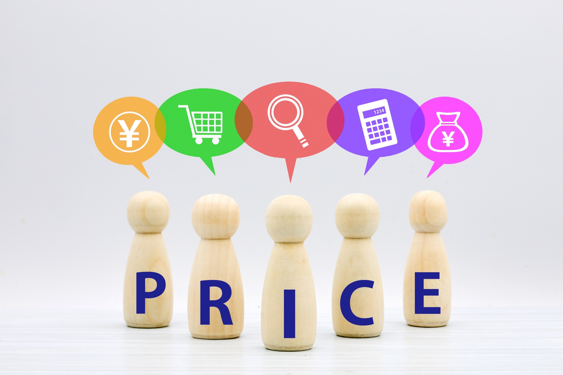 プライス（PRICE）の文字と人形