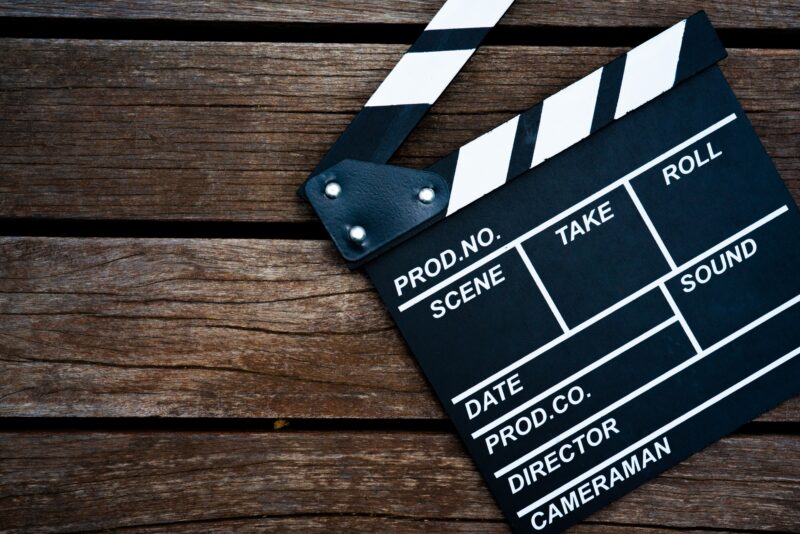 1分動画の制作をフリーランスに依頼する費用相場｜メリットやデメリット、注意点を解説